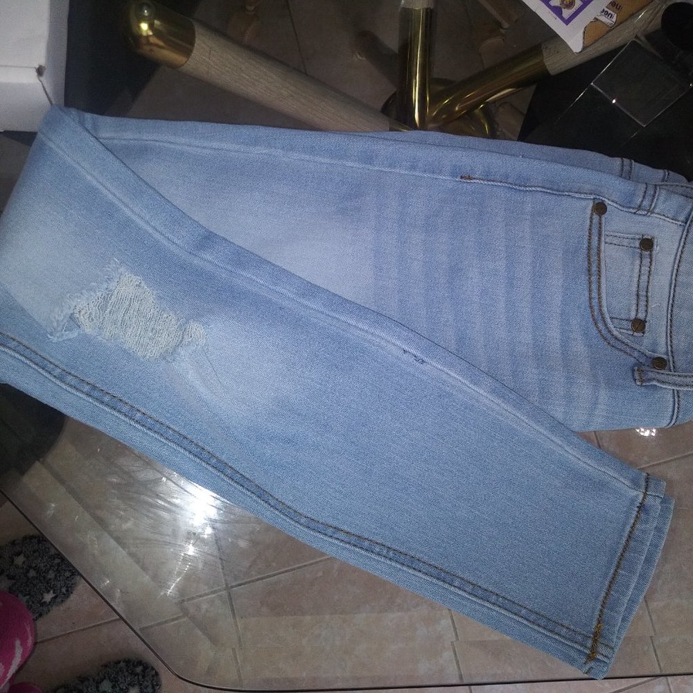 Light Denim Stretch Jeans